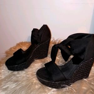 Donald J. Pliner Sandals